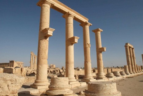 Guerres : des hommes et des oeuvres.