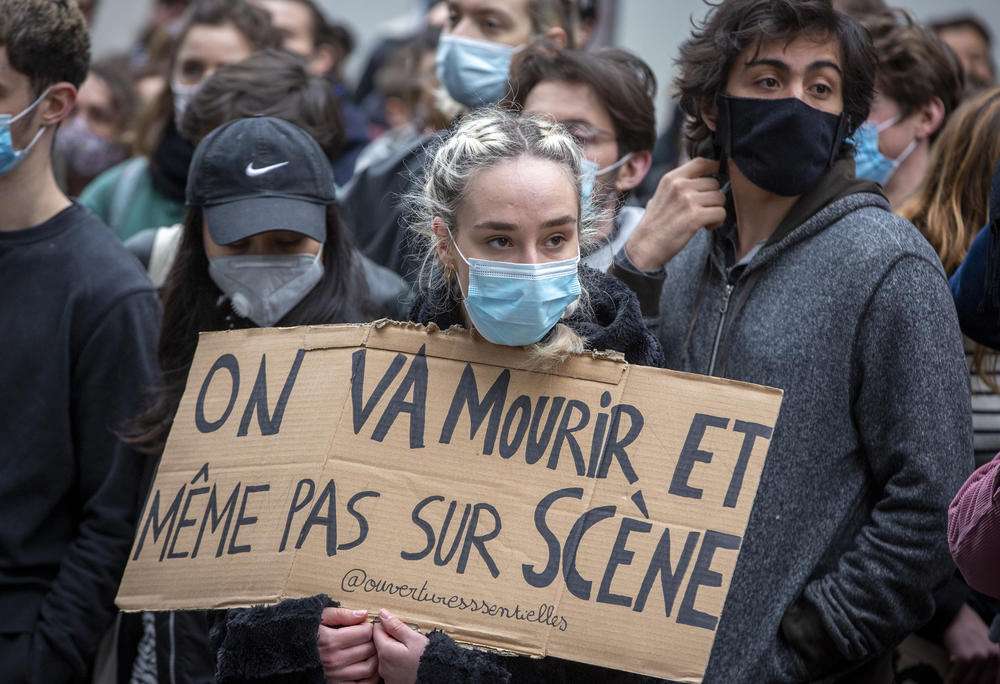 « Ouvrez les théâtres »