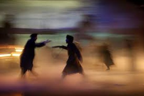 Au Théâtre du Soleil Ariane Mnouchkine et les siens créent « Ici sont les Dragons, Deuxième Époque » : une fresque brillamment incarnée qui nous alerte