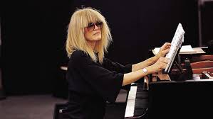 Sylvaine Hélary, flûtiste  dirige l’Orchestre national de jazz